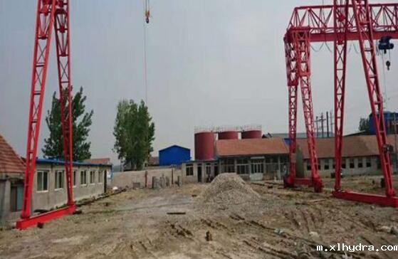 河北涿州中国中冶MH10吨-33米跨-9米提升龙门吊2台已到场