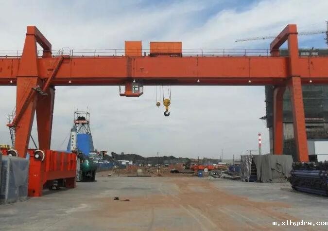 双梁吊钩星空体育官方账号货场使用