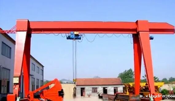 单梁龙门吊起重吊钩产生扭曲缘故有多种多样稳钩的基本概念