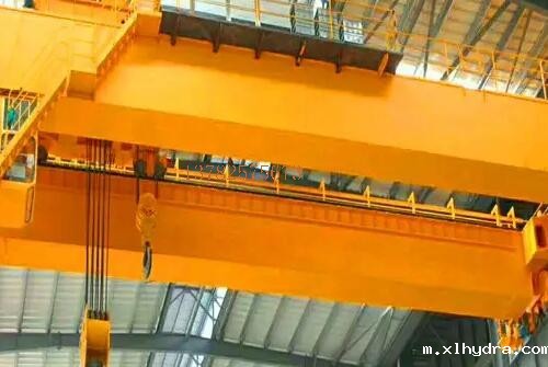 桥式起重机晃动声音大较为严重是什么原因？