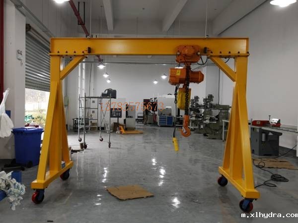 龙门吊作业中如何使用和维护**防护装置？