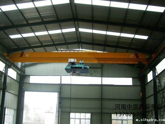 单梁起重机厂家应如何避免生锈？