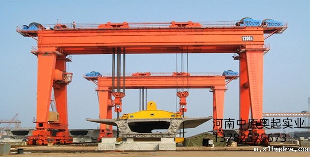 千吨龙门吊时怎么立起来的?