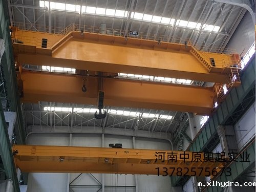 双梁起重机图片
